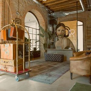 Ar Suites&Art